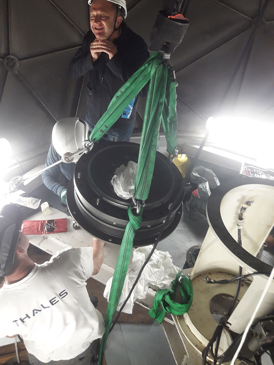 Remplacement moteur antenne radar Orly